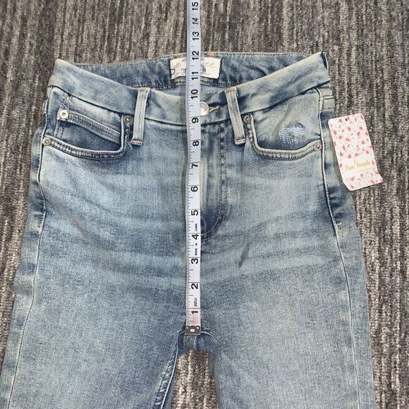 Free People Women Light Blue Stretch Zippered Pocketed Skinny High Waist Jeans 2 - Picture 6 of 9